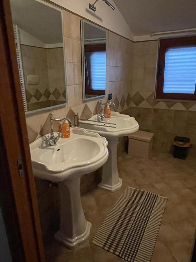 דירות פוליקורו La Casa Del Pino מראה חיצוני תמונה